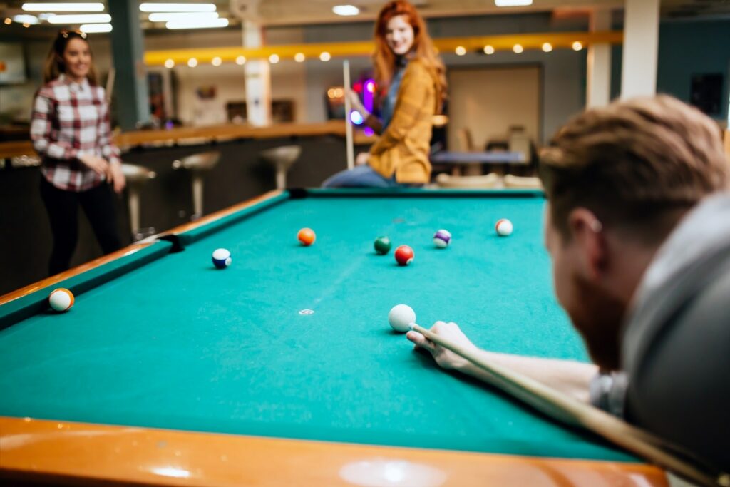 friends-playing-snooker-2021-08-26-17-30-50-utc-min-1024×683